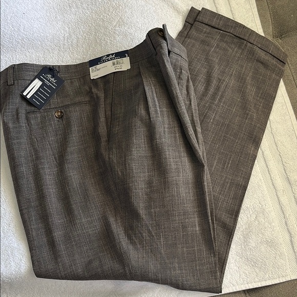 Ralph Lauren Gray Dress Pants with Classic Straight-Leg Cut - Picture 10 of 12